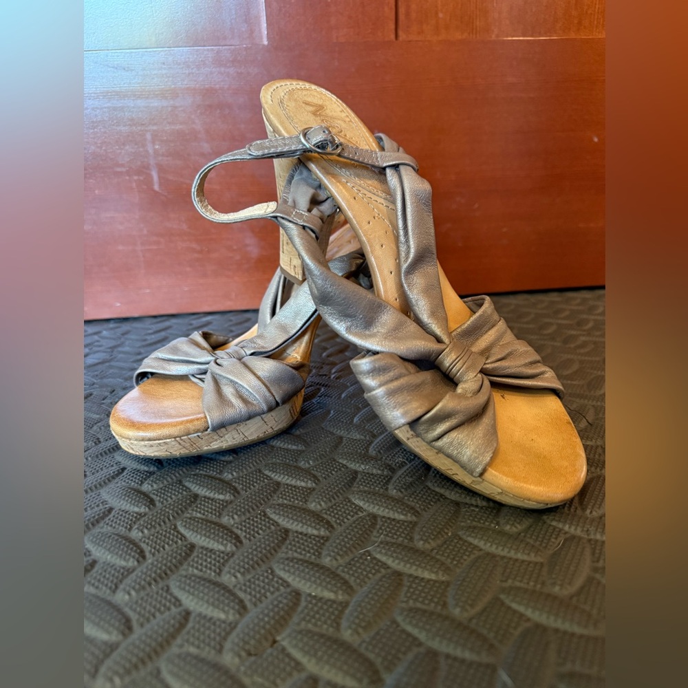 💚Naya Women's Soft Bronze Sandals